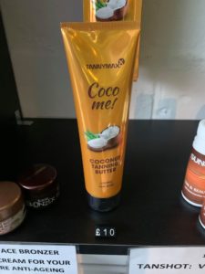 Tannymaxx Coco Me! is a solarium tanning product to extend the life of your tan and leave the skin moisturised. Buy at BeautyBelievable.